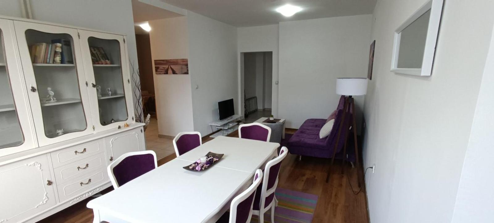 Lovely Square Apartment Purple Velvet Skopje Eksteriør billede