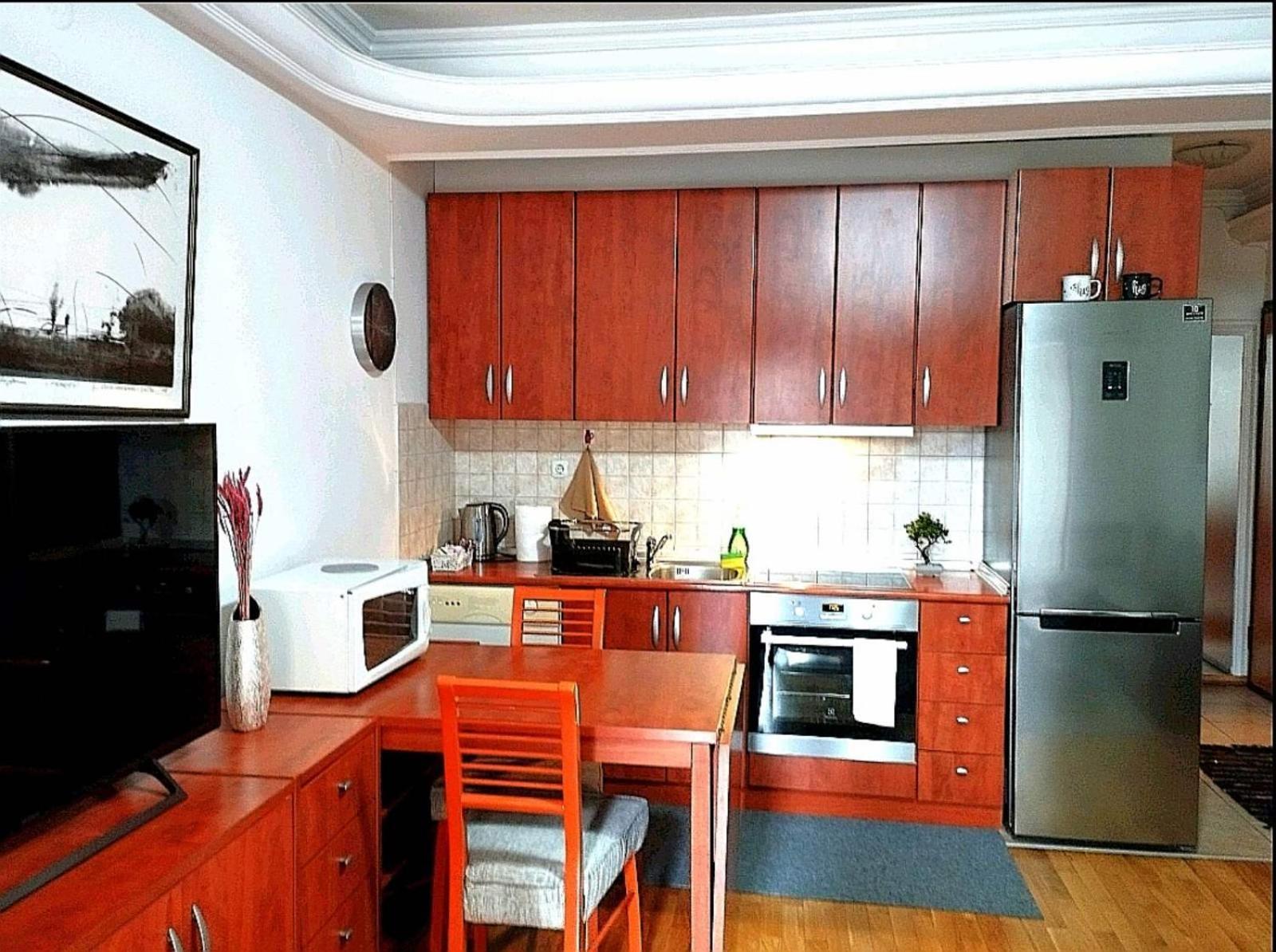 Lovely Square Apartment Purple Velvet Skopje Værelse billede