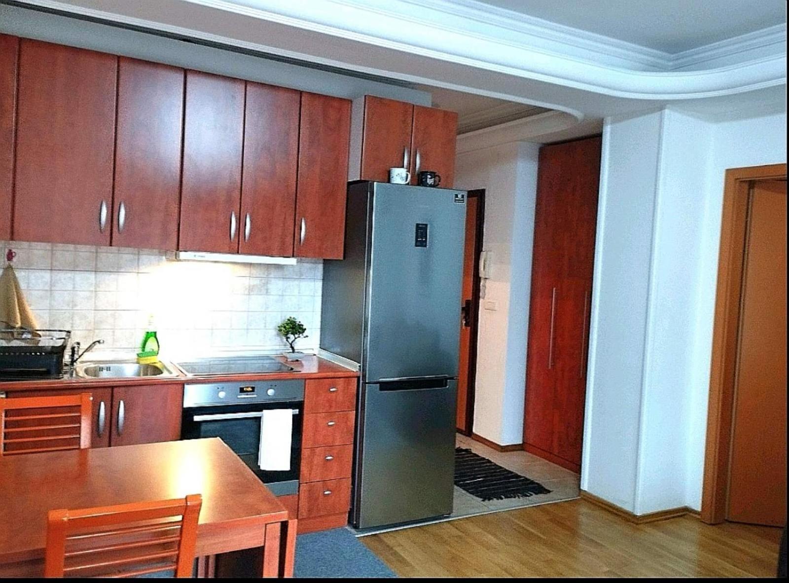 Lovely Square Apartment Purple Velvet Skopje Værelse billede